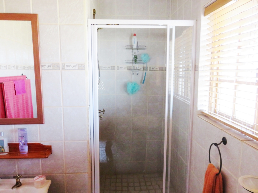 5 Bedroom Property for Sale in Oranjeville Free State